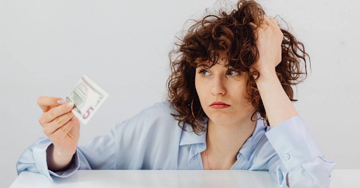 Debt Avalanche vs Debt Snowball: How to Pay Off Debt Fast