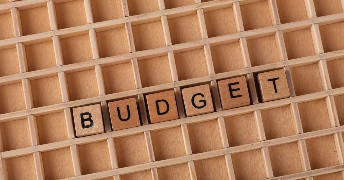 How to Create a Monthly Budgeting Plan That Actually Works